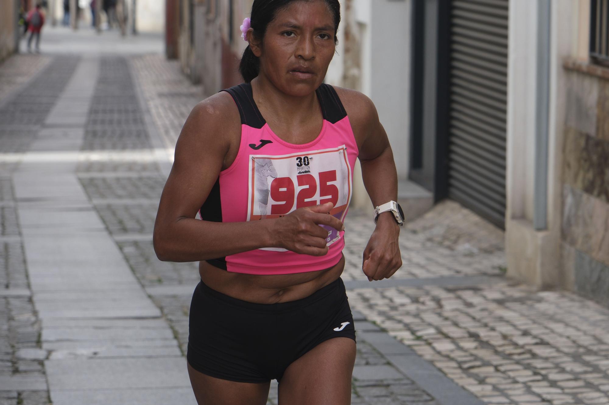 30 Maratón y 8 Medio Maratón Popular Ciudad de Badajoz en imágenes