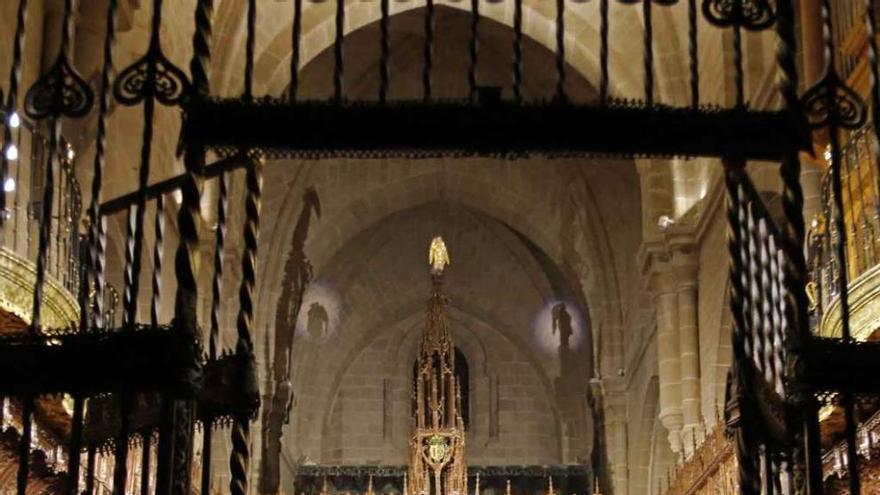 Primera visita a la Catedral durante la noche.