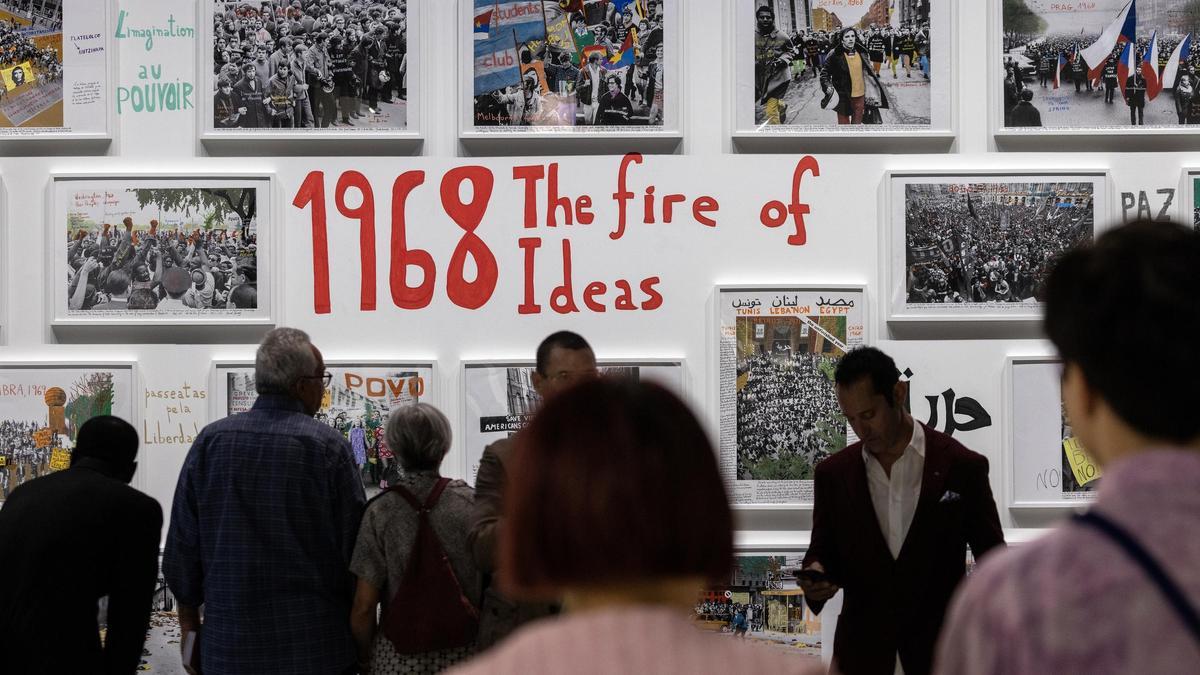 '1968: The Fire of Ideas', una de las piezas de Marcelo Brodsky en la feria de arte de Miami Art Basel.
