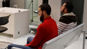 GRAF9609  MADRID  26 02 2018 - Vista del juicio en la Audiencia Nacional en el que hoy se enjuicia a dos presuntos yihadistas de origen de marroqui -Ilyas Chentouf y Fouad Bouchihan- que se enfrentan a 7 anos de carcel por integracion en Daesh y que  segun la Fiscalia  estaban preparandose para cometer atentados  EFE  Juan Carlos Hidalgo    POOL