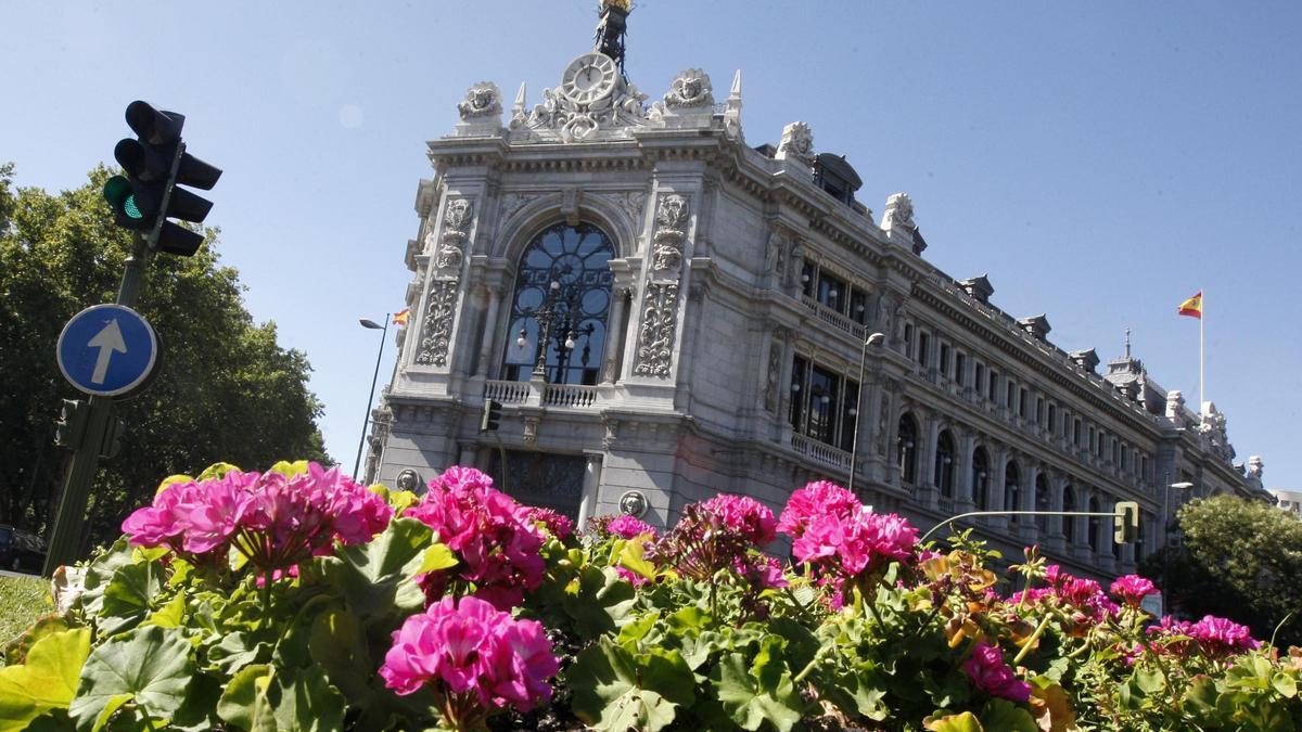 Archivo - Fachada de la sede del Banco de España en Madrid