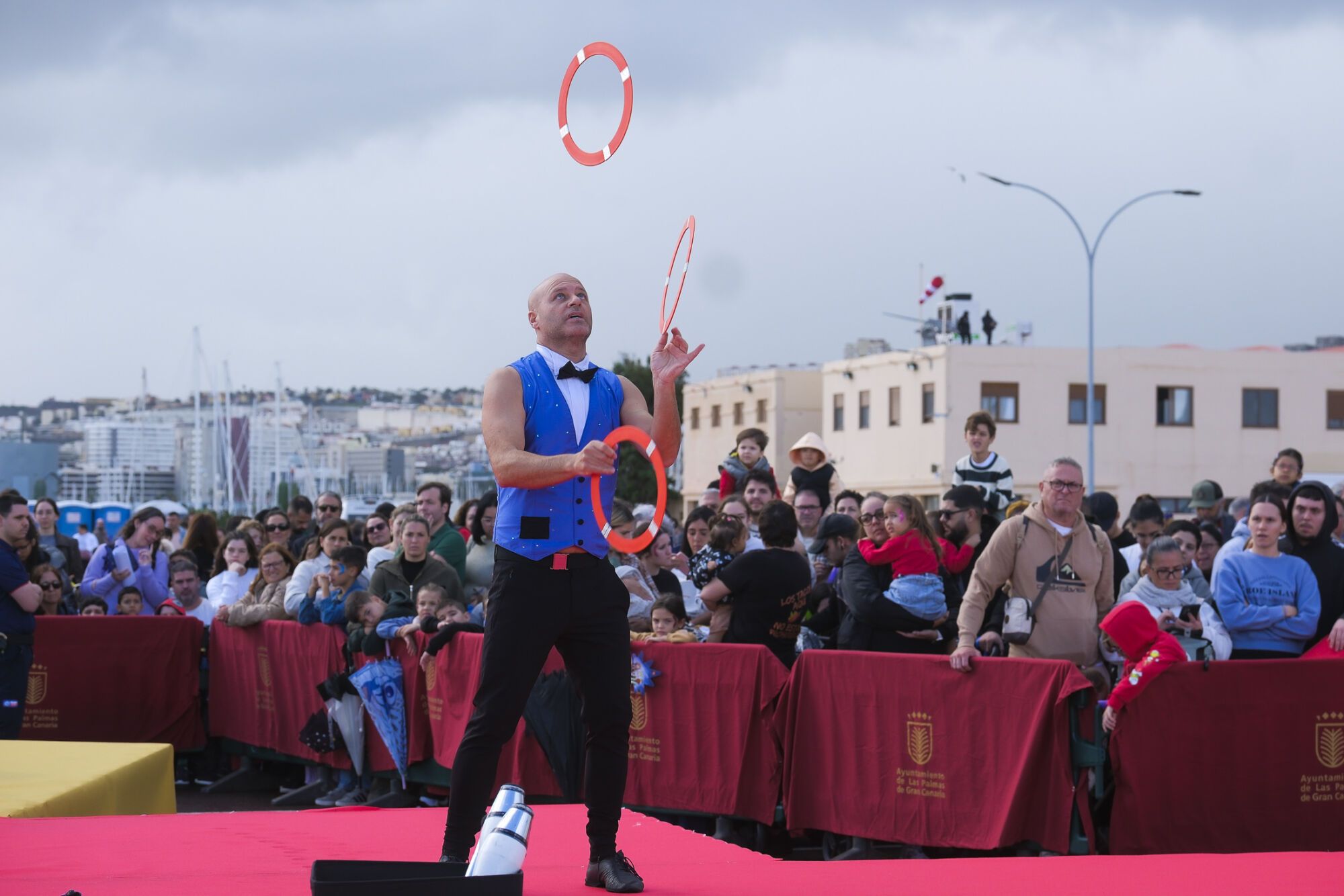 Llegada de los Reyes Magos, en la Base Naval 
