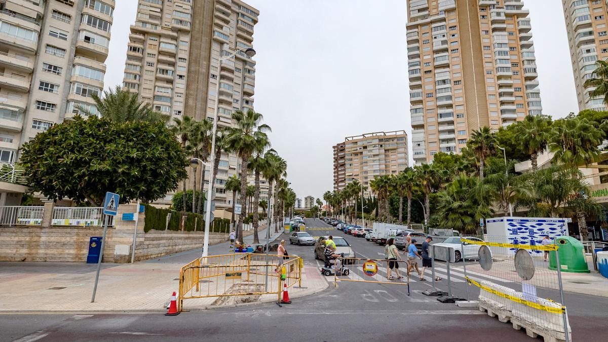 Los vehículos deberán desviarse por la avenida de Xixo de Benidorm.