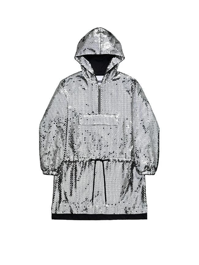 Todas las imágenes de la colección de Moschino x H&M: sudadera de lentejuelas