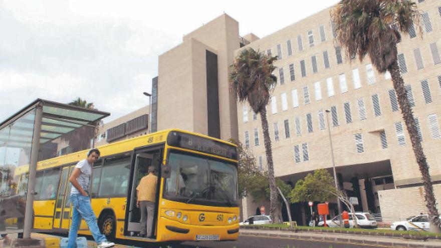 Fachada del Hospital Universitario de Gran Canaria Doctor Negrín.