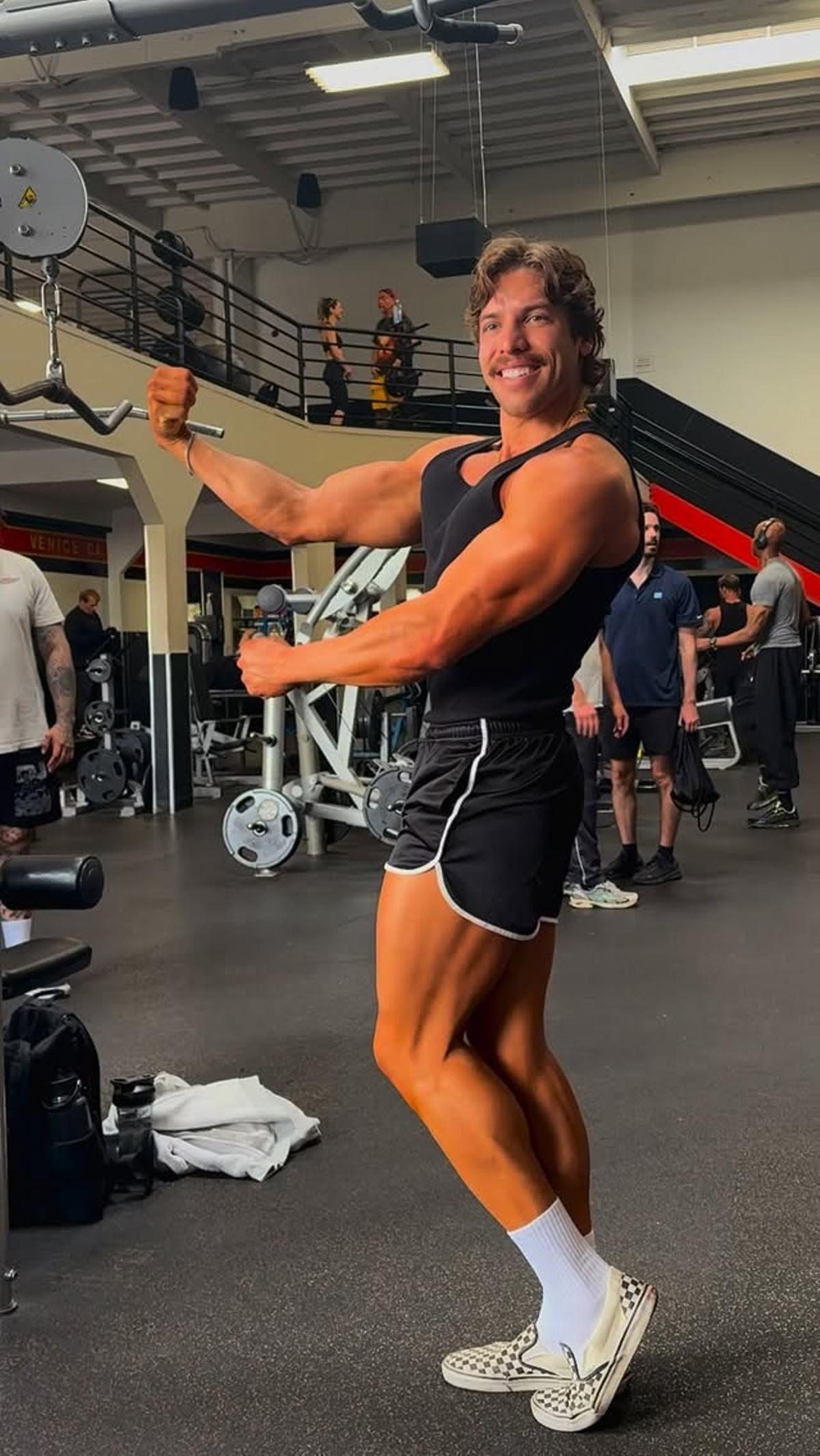 Una imagen de Joe Baena que refleja el parecido con su padre Arnold