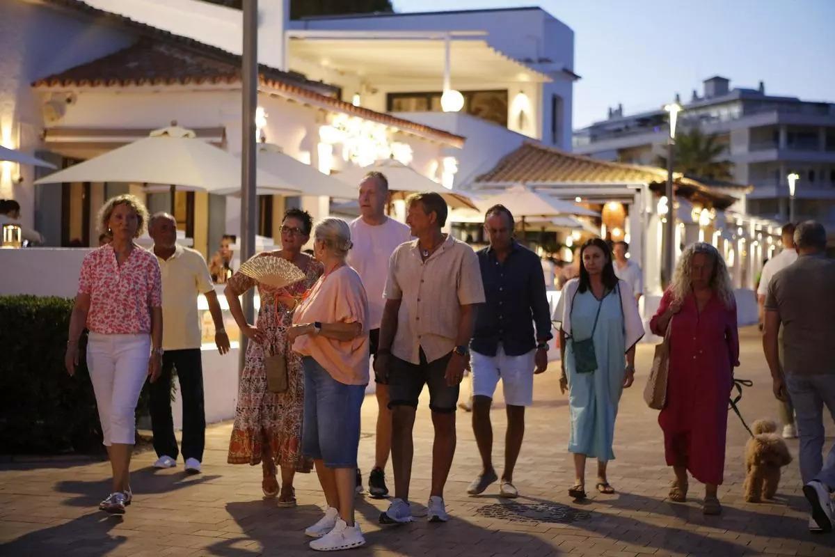 Paseo vespertino por Cala Rajada