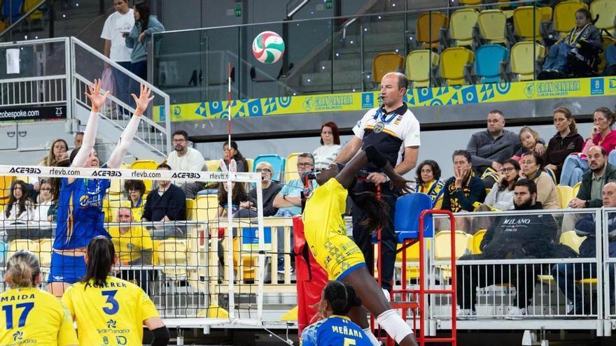 El Olímpico, tras un 'tie-break' de infarto, se impone al CV Melilla y avanza a semifinales de la Liga Iberdrola