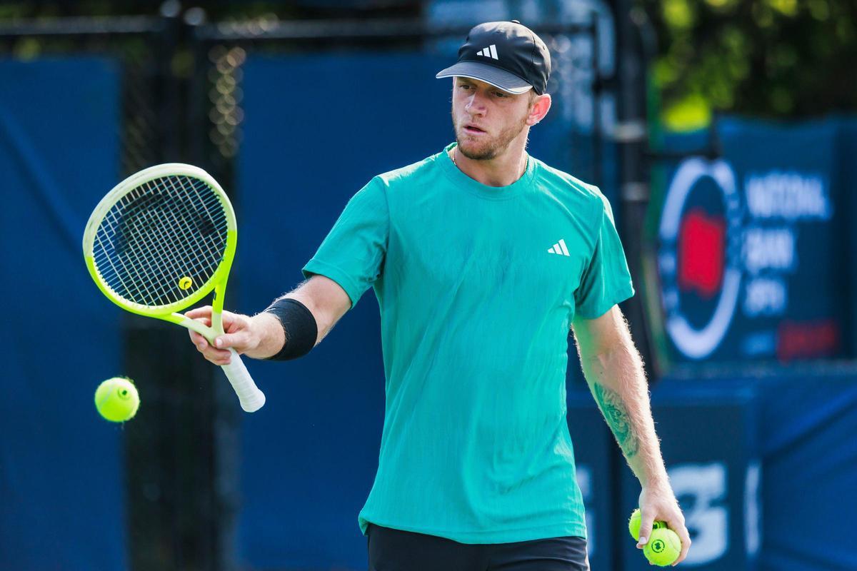 Alejandro Davidovich superó a Jakub Mensik en Toronto.