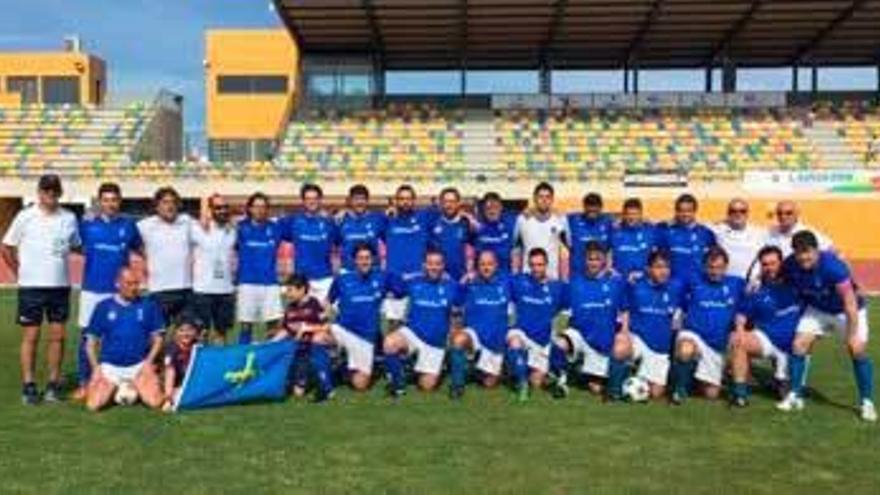 El equipo de fútbol del Colegio de Abogados de Oviedo.