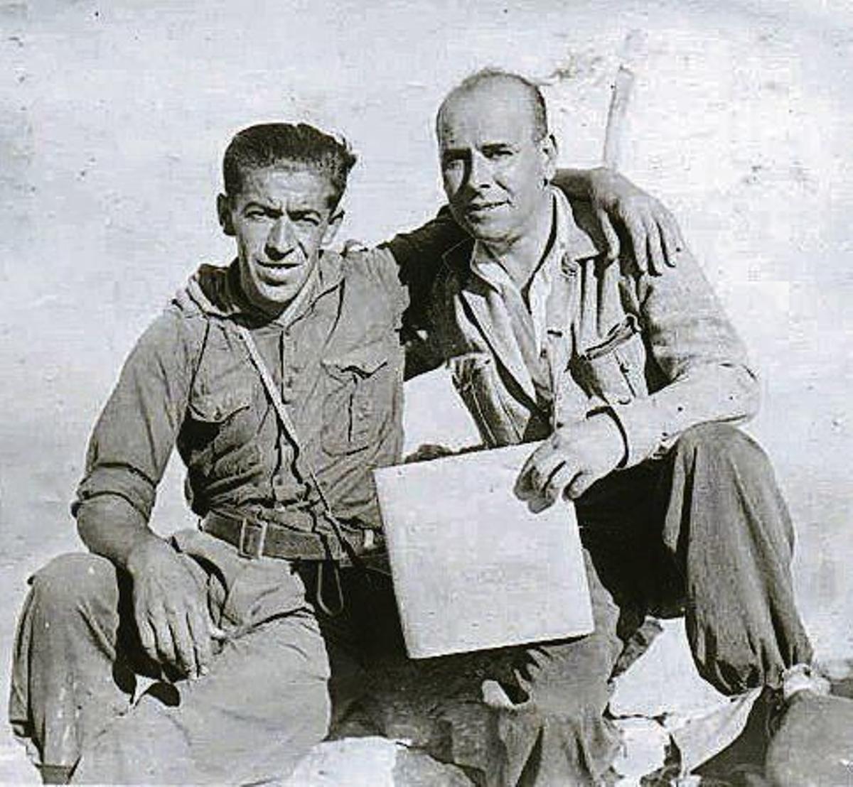 Alfonso Martínez –izquierda– y Horacio Rivero, en el Picu Urriellu, en 1942.