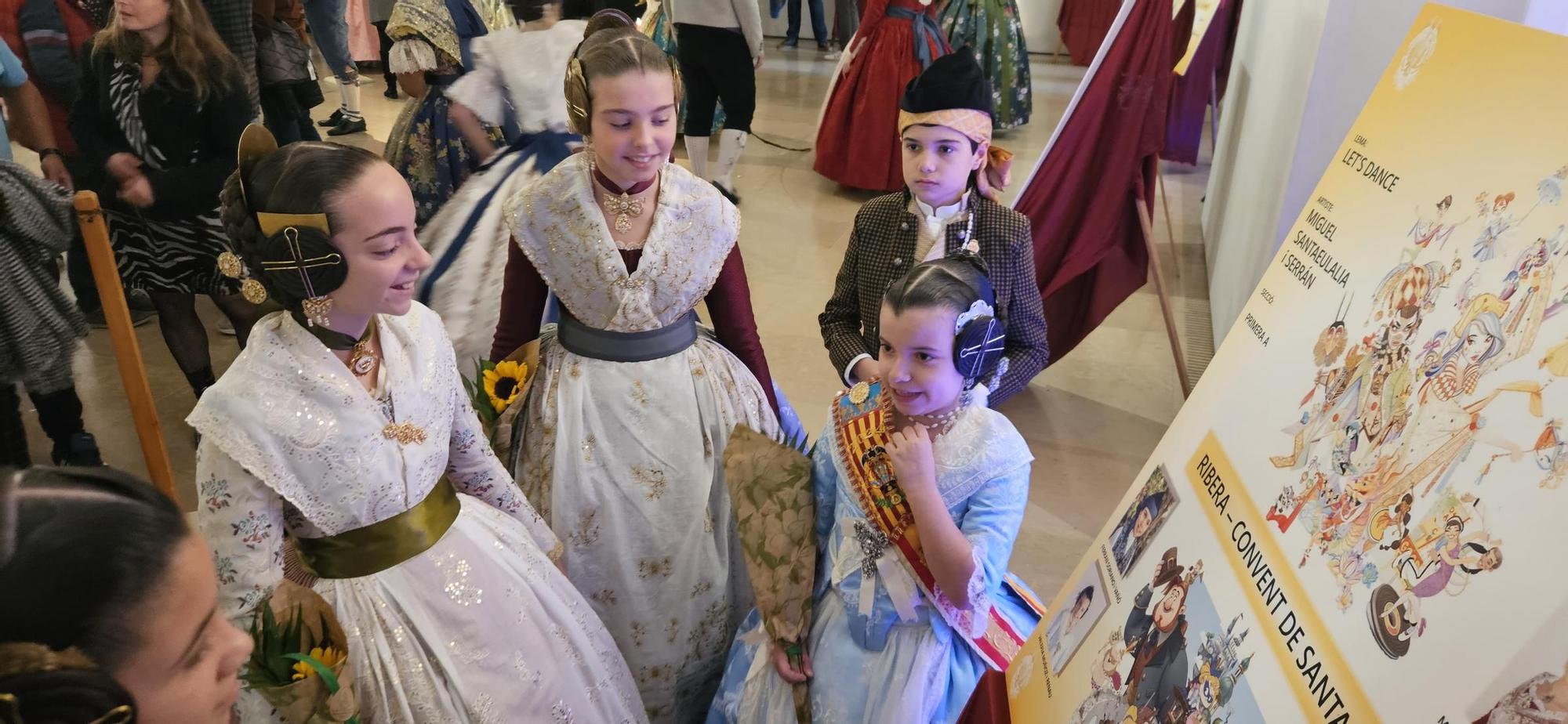 La fiesta de las fallas del Pilar-Sant Francesc con Marina y la corte infantil