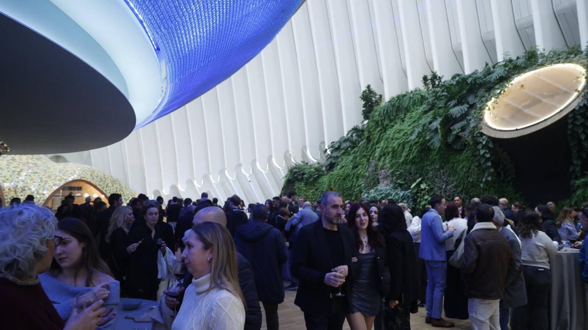 Momento del cóctel durante la gala de los Premios Talento Joven 2024.