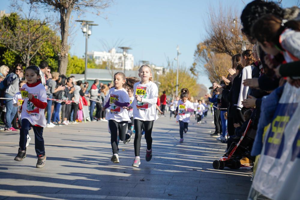 Mil niños y niñas participan en la carrera infantil de Reyes en Palma