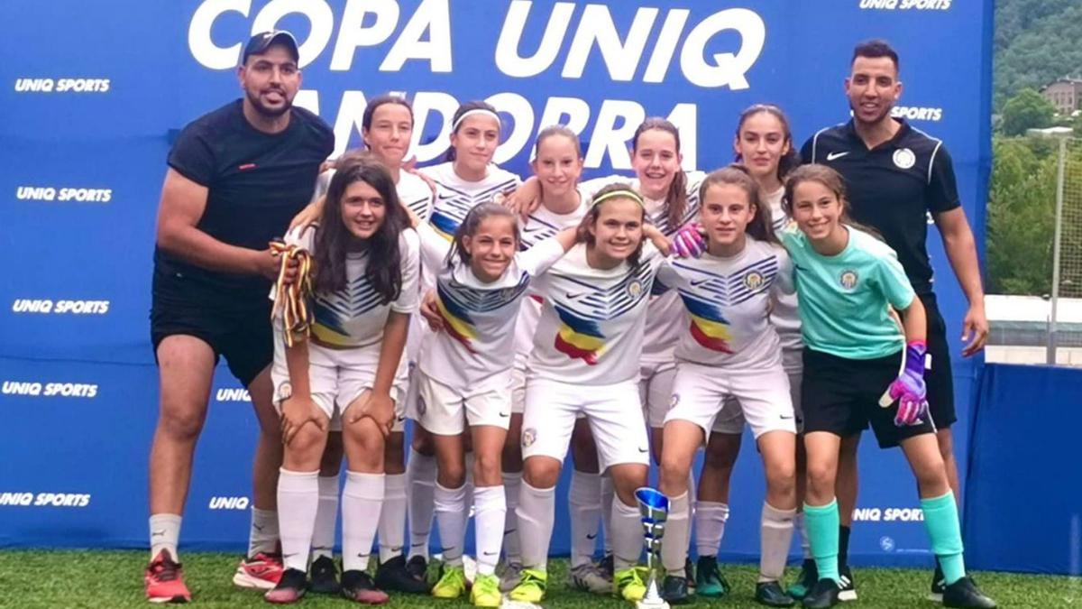 L’equip infantil femení A del Club Gimnàstic va conquerir la Copa Uniq | CLUB GIMNÀSTIC DE MANRESA