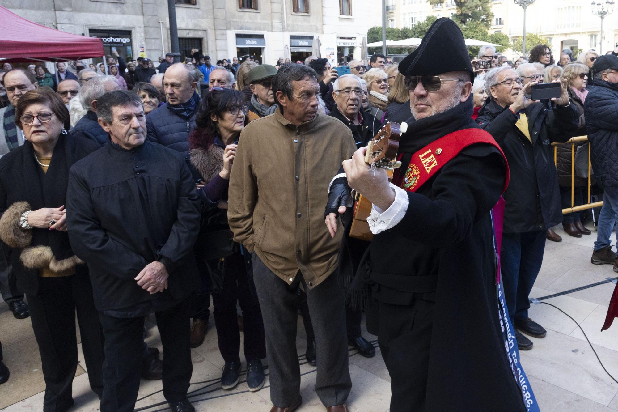 La Virgen de los Desamparados asiste al Tribunal de las Aguas