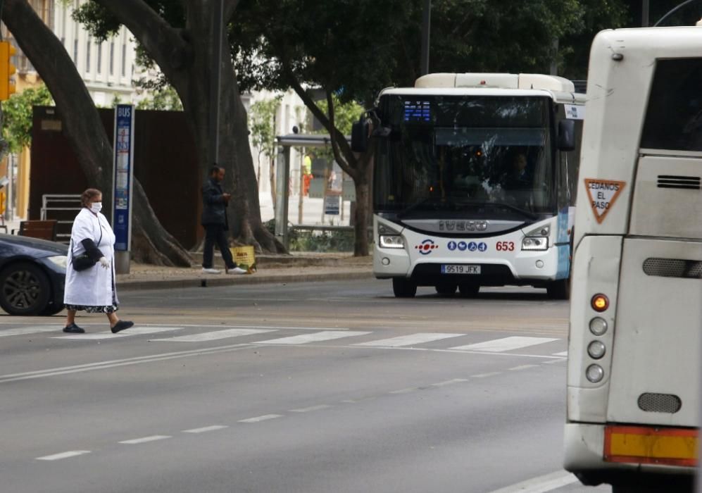 Calles vacías e inhóspitas en lo que era un Centro de Málaga bullicioso y lleno de actividad.