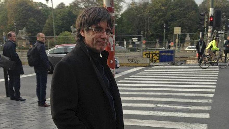 Puigdemont acata las elecciones del 21-D y descarta pedir asilo en Bélgica