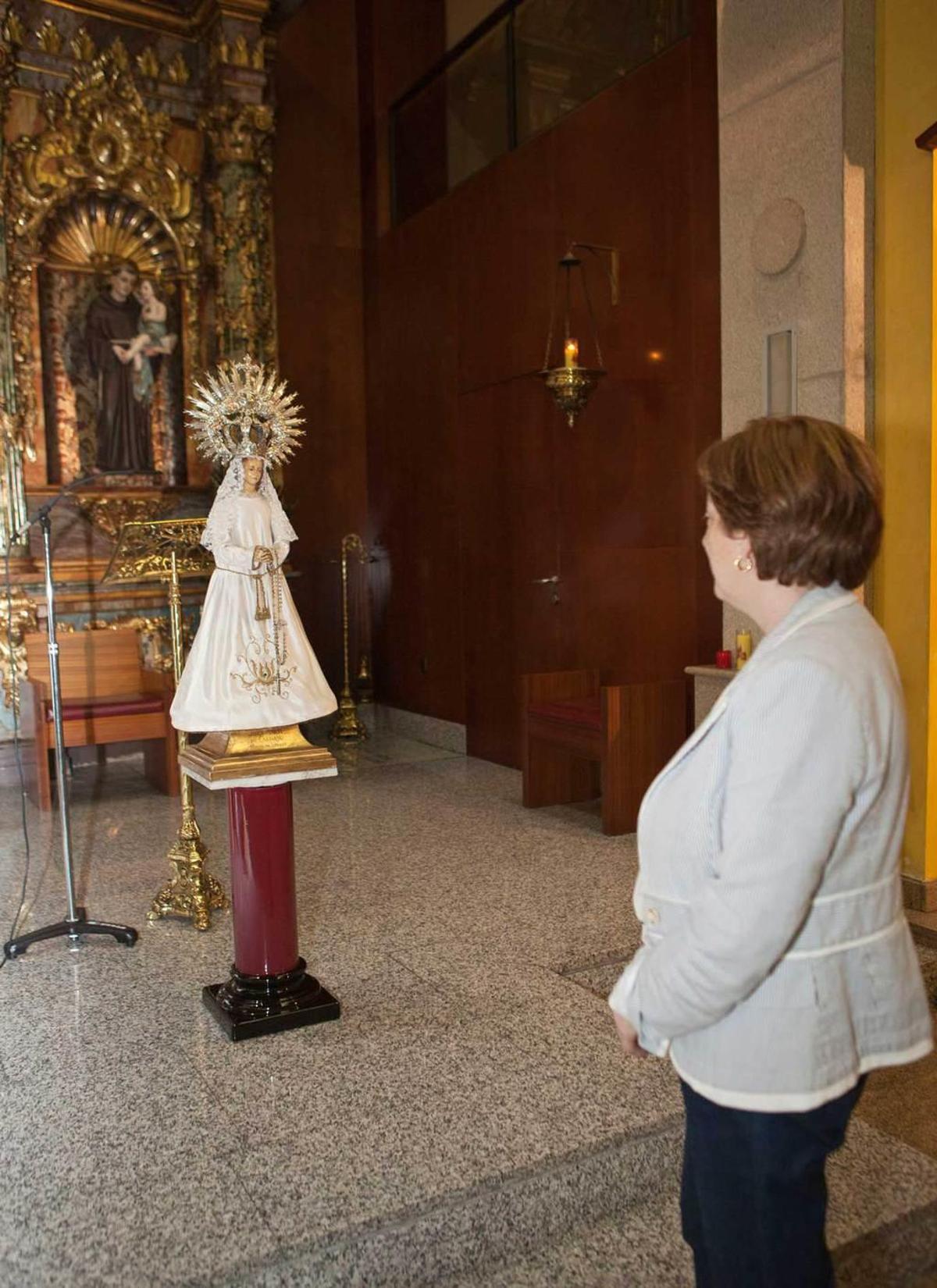 La talla en la capilla de la residencia de mayores de Ciaño, antes de ser sometida a una restauración.