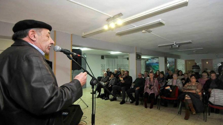 Enrique Antuña, durante su actuación en Rioturbio.