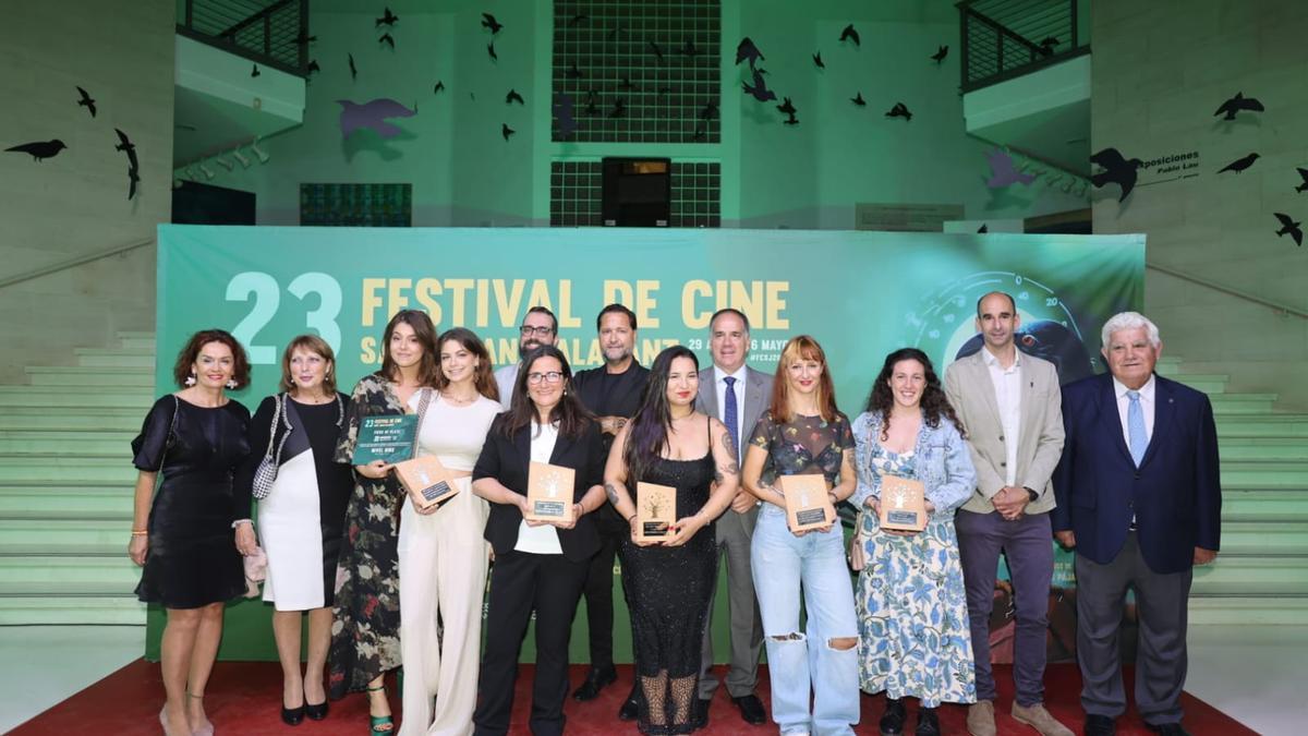 Imagen de los ganadores en el Festival de Cine de Sant Joan d'Alacant.