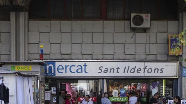 Façana del mercat de Sant Ildefons de Cornellà. | ZOWY VOETEN