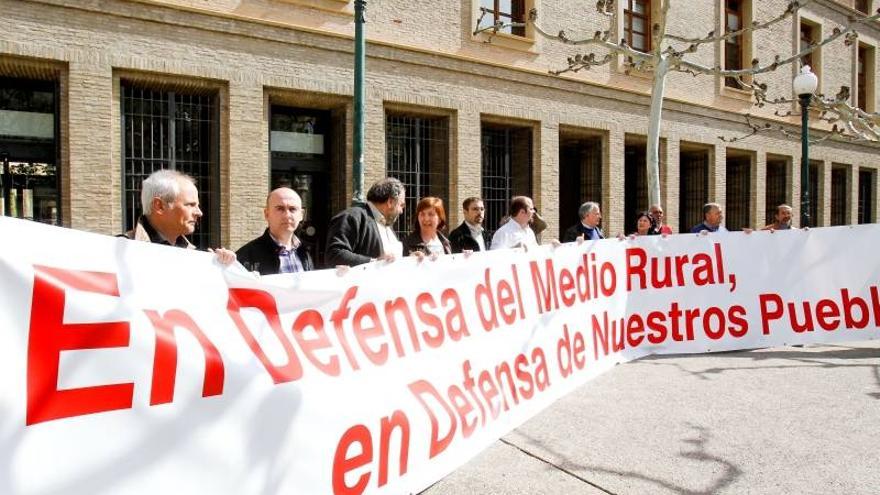 Más de 300 municipios de Aragón se suman al recurso de Zaragoza
