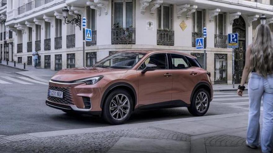 Lexus amplía la gama del LBX 2026 con el acabado más equilib
