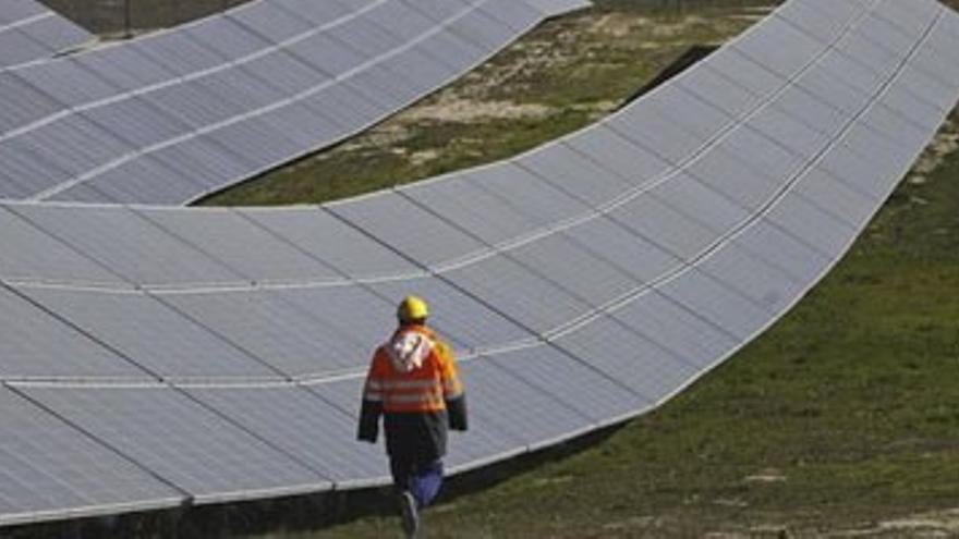 Extremadura llevará ante el Constitucional el recorte a las plantas fotovoltaicas