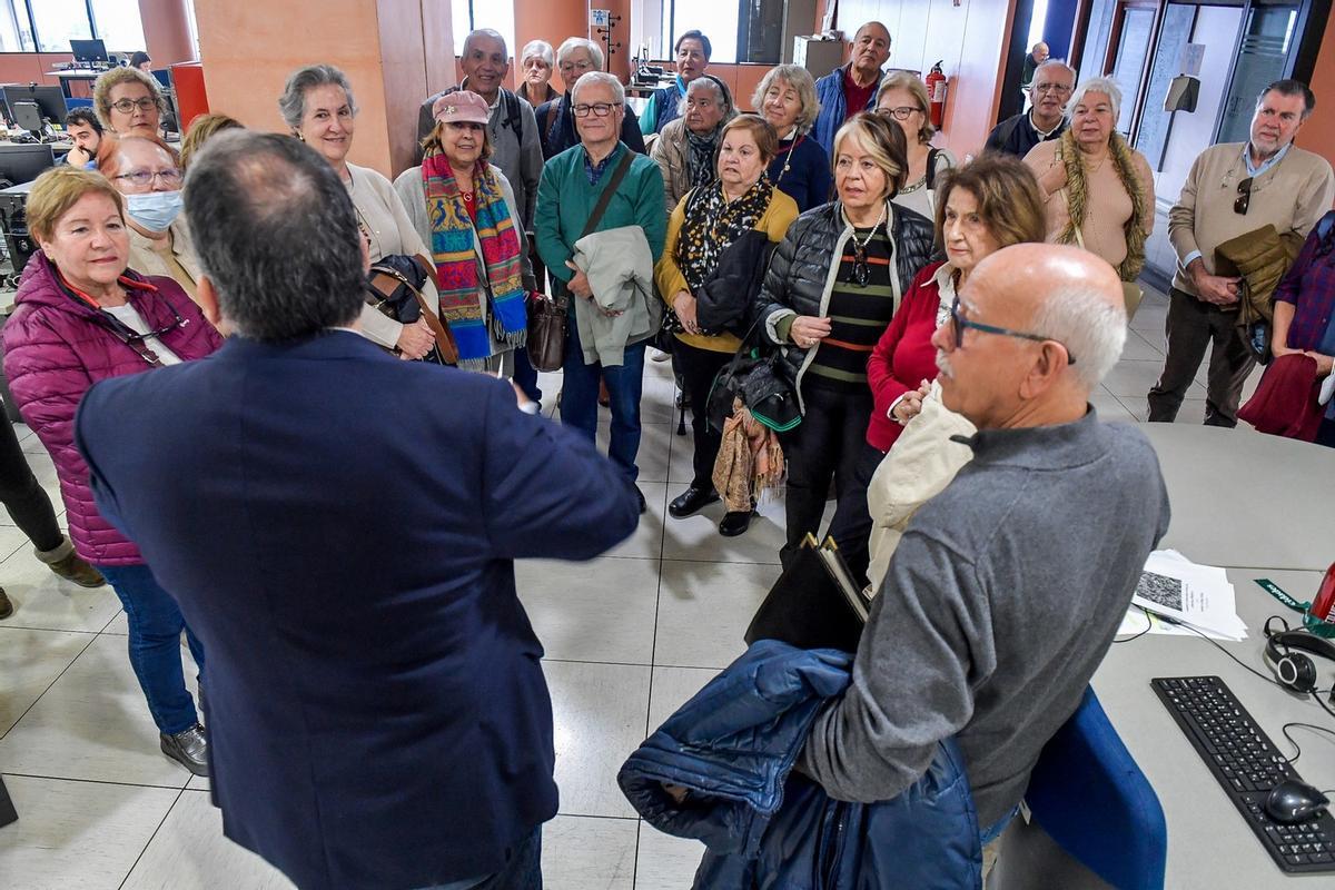 Visita de los alumnos de Peritia et doctrina de la ULPGC al periódico LA PROVINCIA Visita de los alumnos de Peritia et doctrina de la ULPGC al periódico LA PROVINCIA