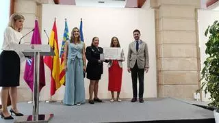 El Gobierno entregala máxima distincióna Protección Civil