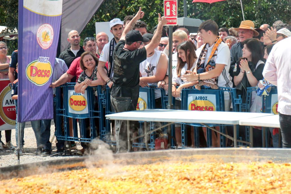 Fan zone del Valencia CF en el viejo cauce del río