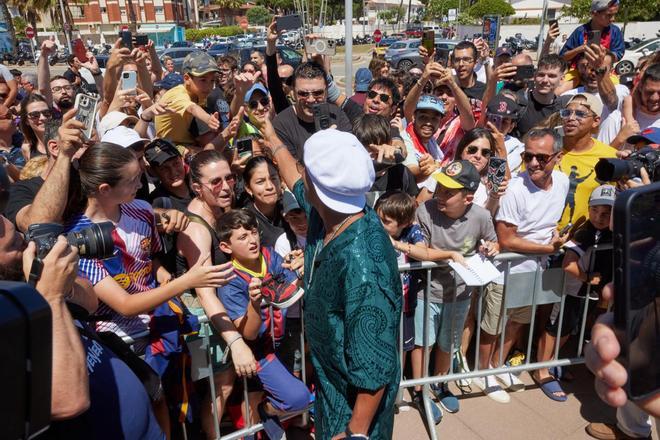 Joan Laporta y Ronaldinho en la inauguración del Paseo de las Estrellas de Castelldefels, en imágenes