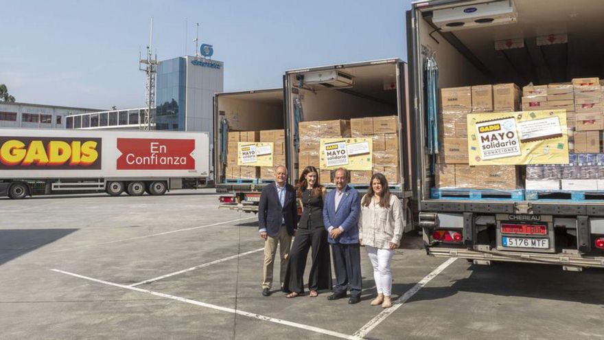 Entrega de la donación de Gadis a 12 bancos de alimentos.