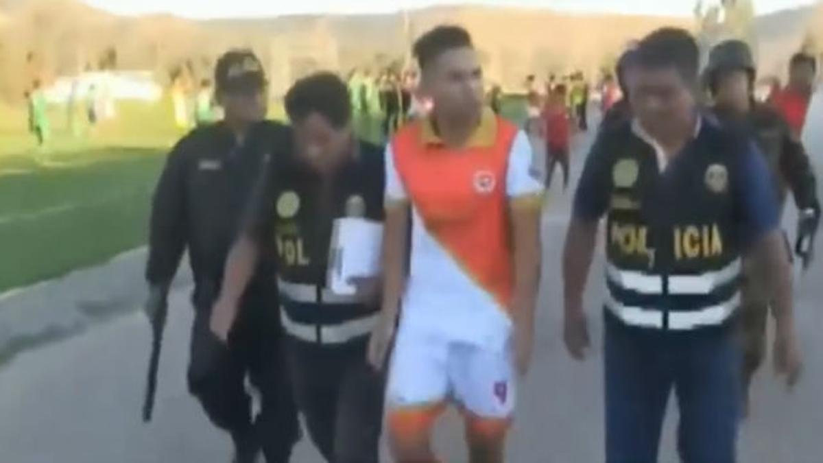 Detienen en Perú a un jugador en pleno partido