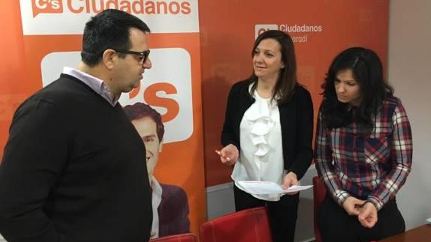 Ciudadanos descarta «por ahora» la moción de censura