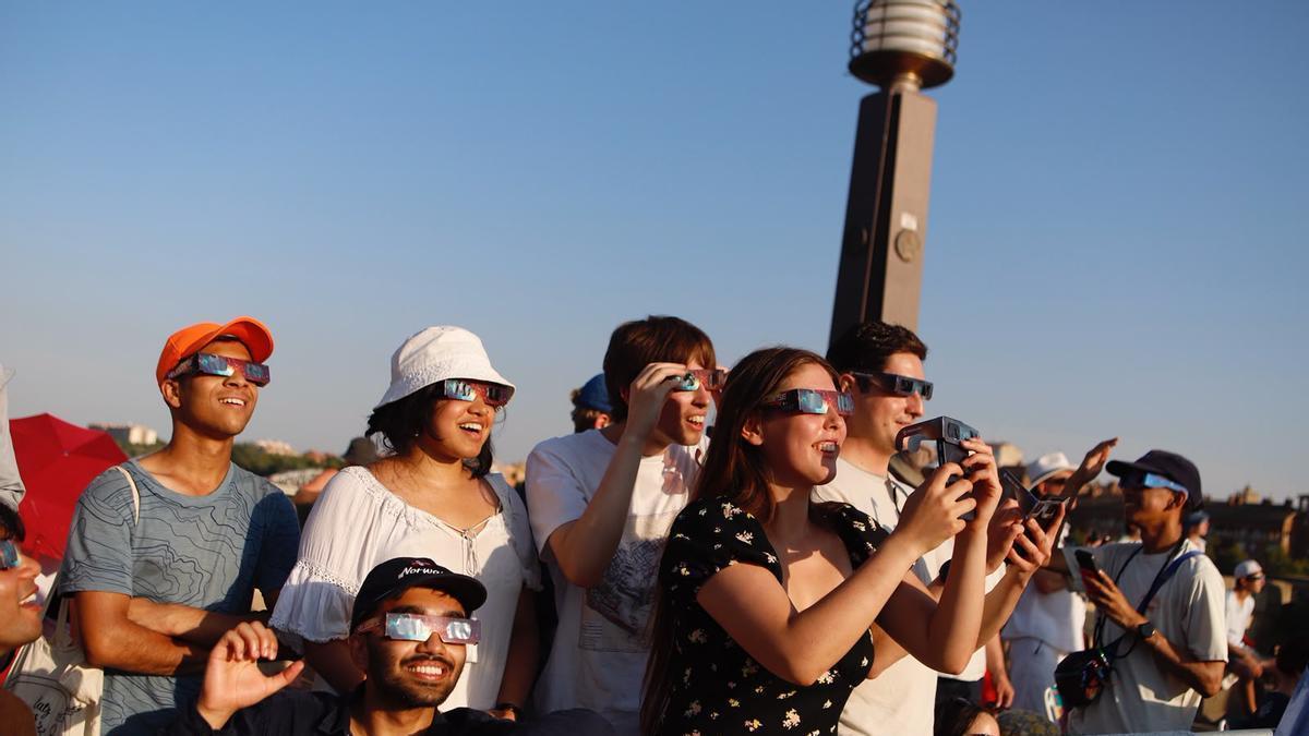 El Puente de Piedra se convierte en el principal mirador del eclipse de Zaragoza
