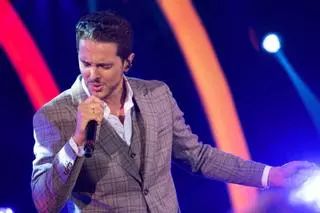 Actuación de Antonio Barros en la UNED de Pontevedra