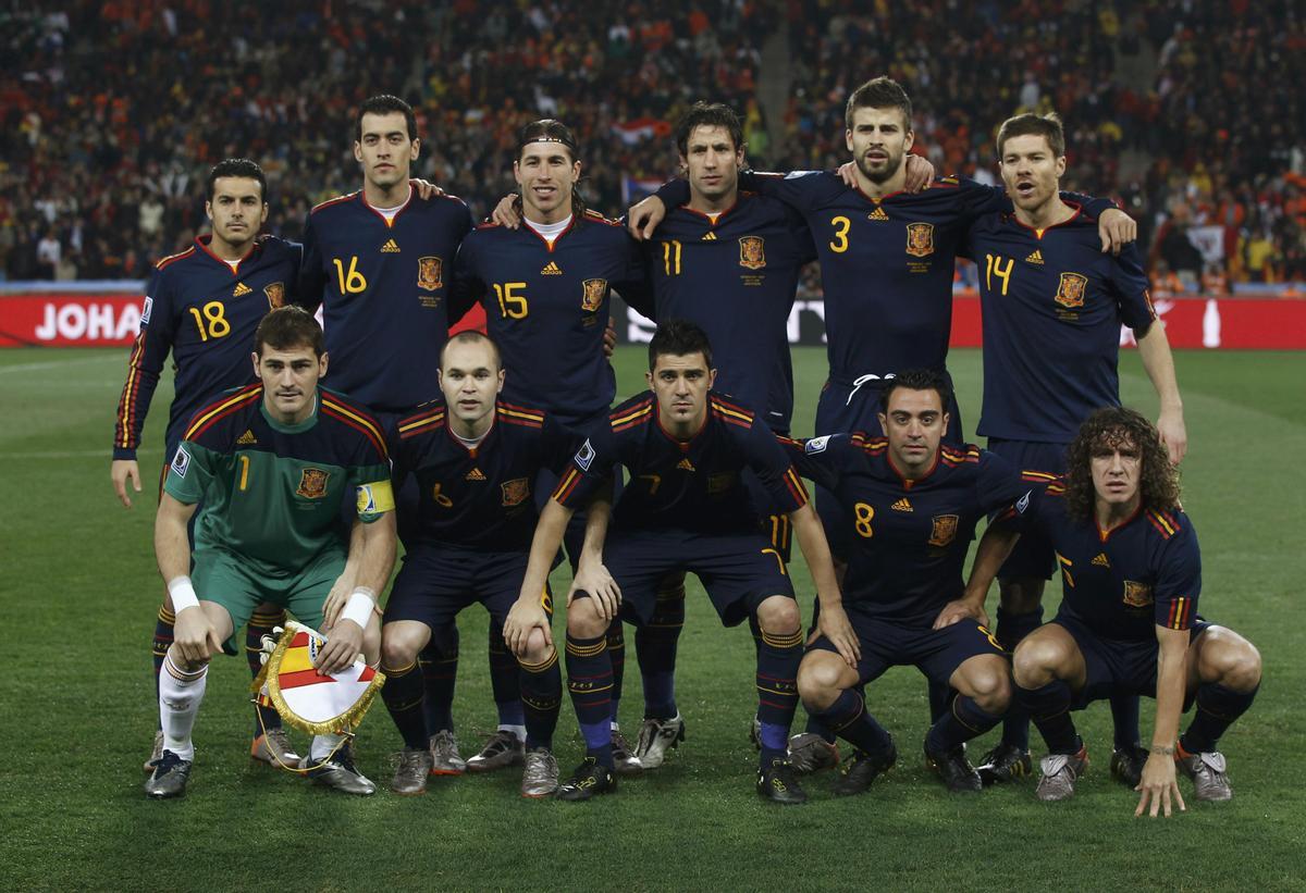 El once de España, con Capdevila (dorsal 11) en la final del Mundial de Sudáfrica 2010.