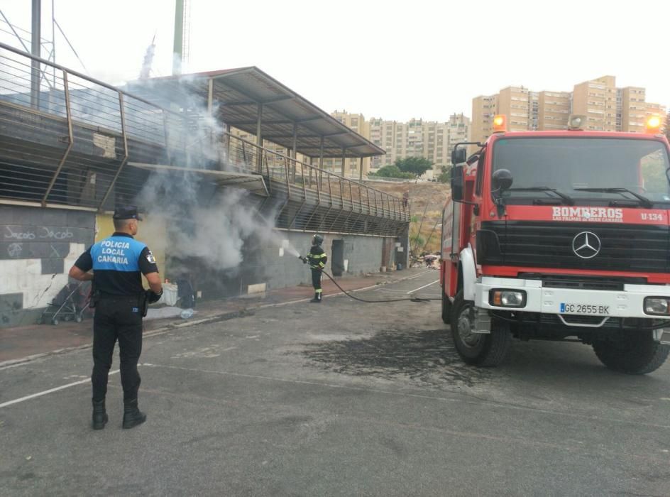 Incendio de los campos de fútbol de La Ballena