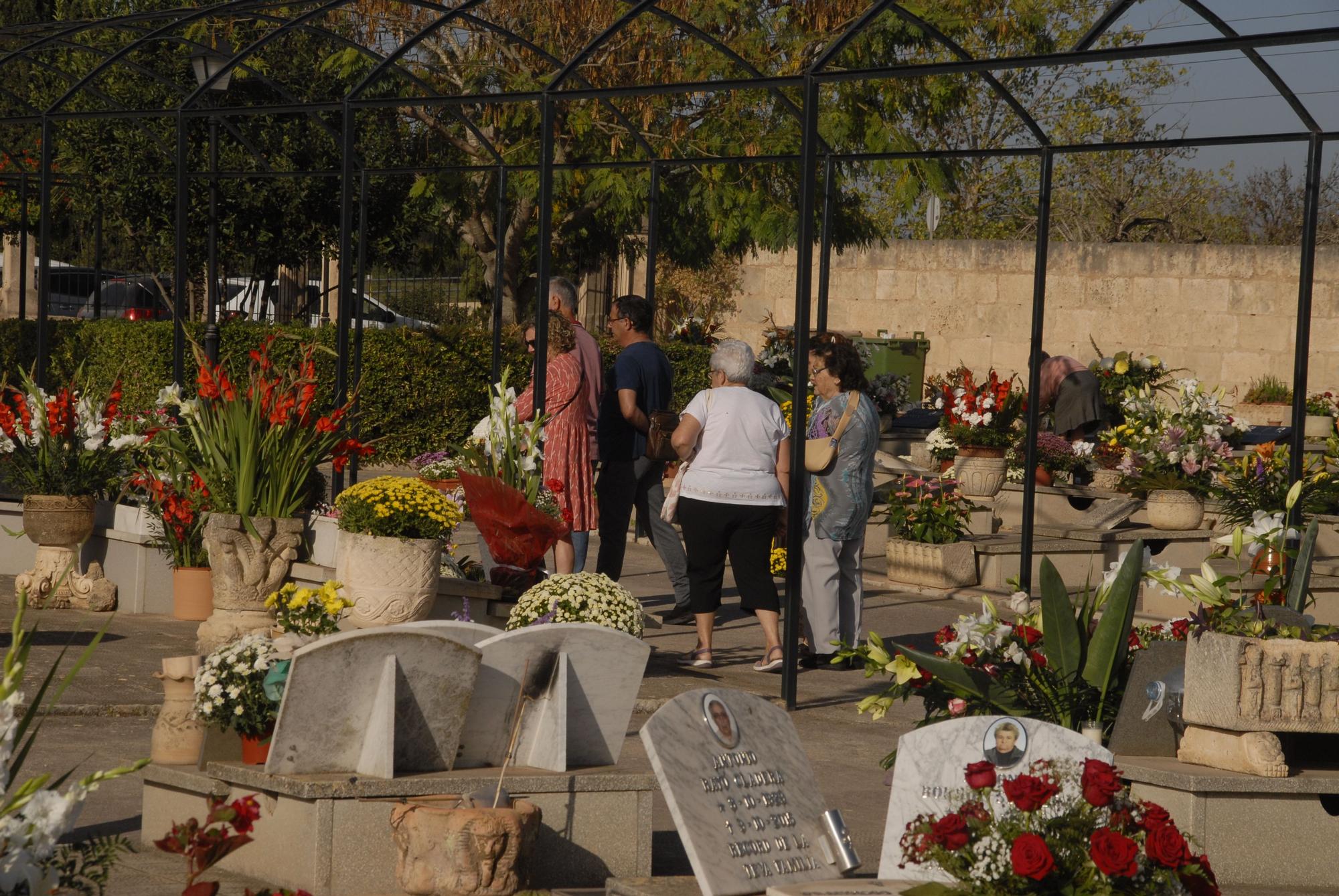 Tots Sants: Mallorca honra a sus difuntos