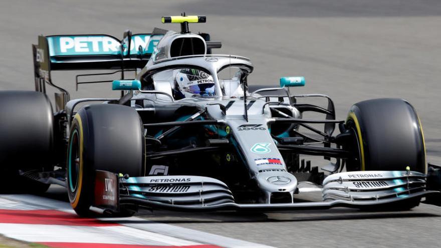 Fórmula 1 | Valtteri Bottas logra la &#039;pole&#039; para defender su liderato