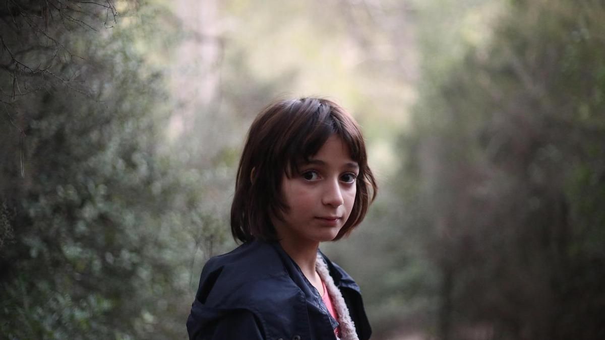 Niña en el bosque