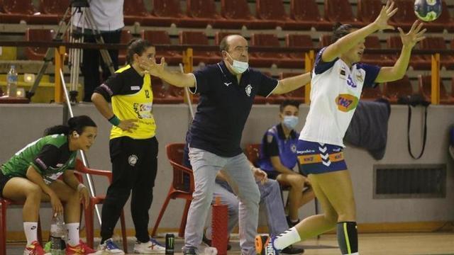 Polémica por el aplazamiento del duelo liguero Rocasa-Adesal