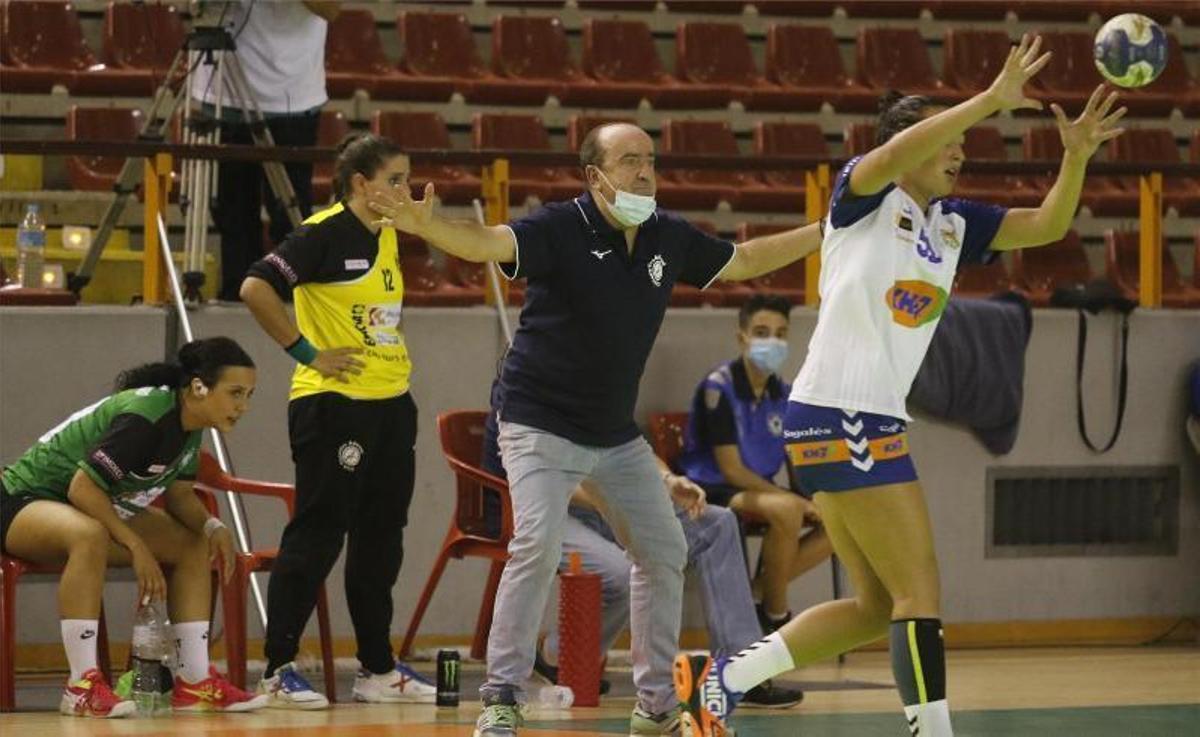 Polémica por el aplazamiento del duelo liguero Rocasa-Adesal