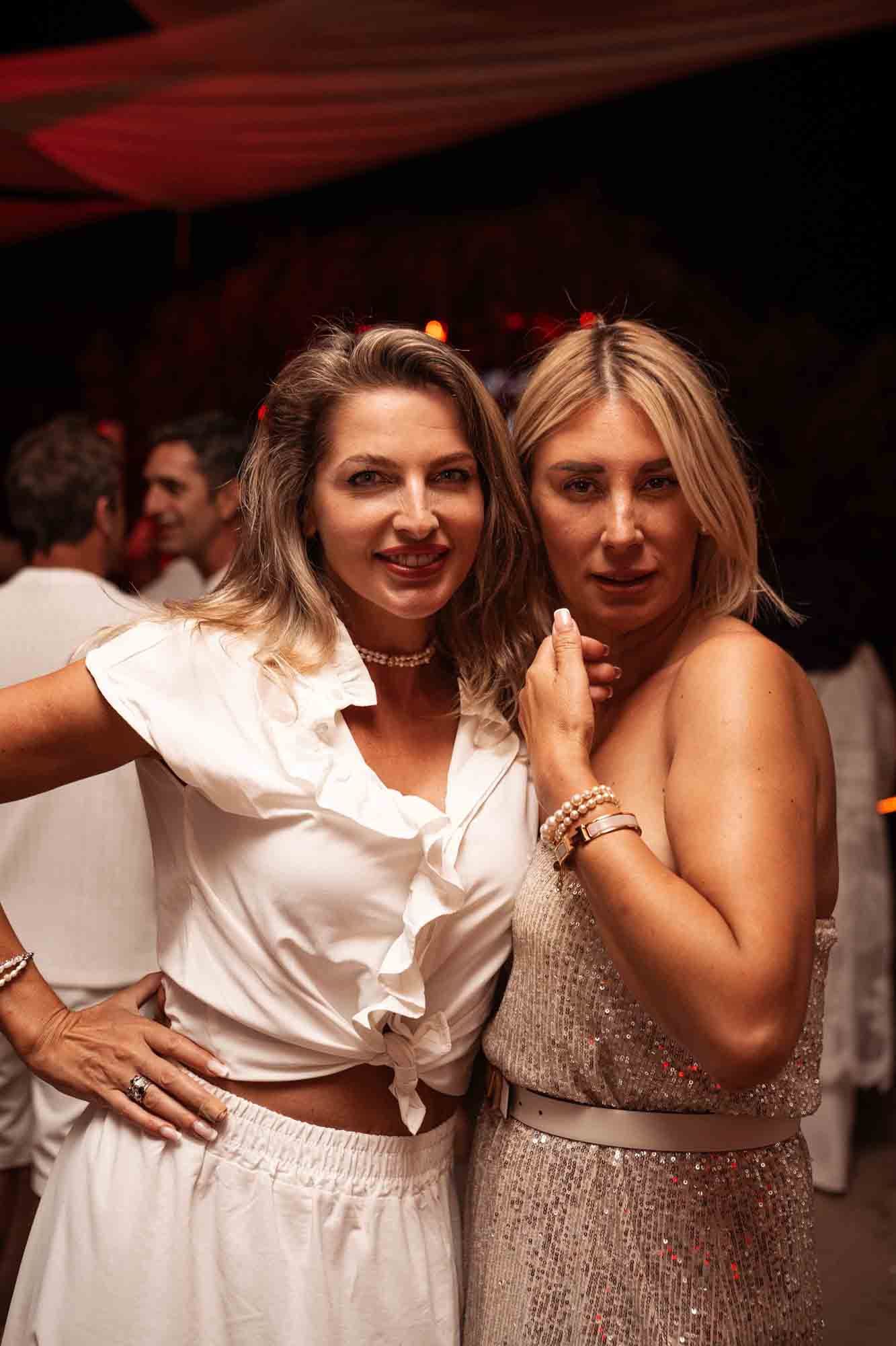 Puntapiedra reabre sus puertas con la fiesta que marca el inicio del verano 2025 en Alicante