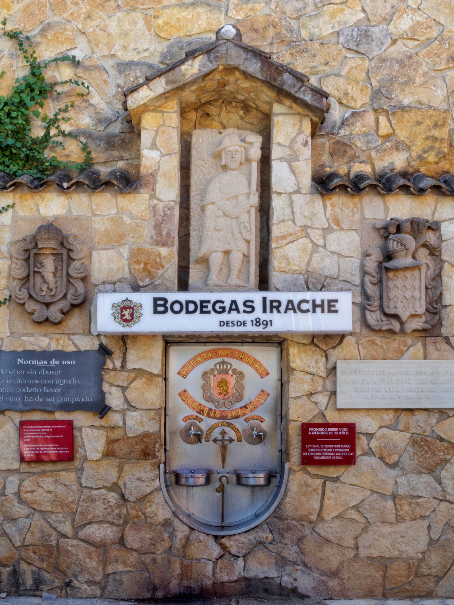 La fuente de Bodegas Irache en la sexta etapa del Camino Francés