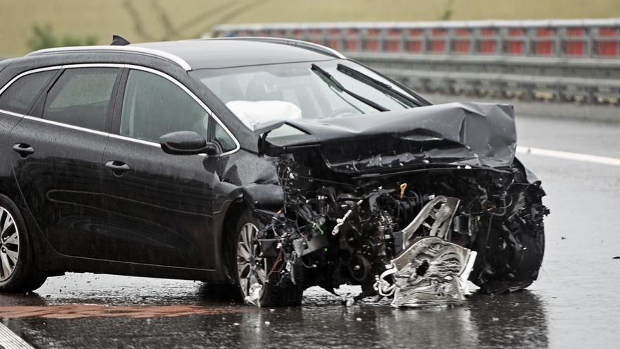Abril registra 87 fallecidos en accidentes de tráfico, un descenso respecto al año anterior