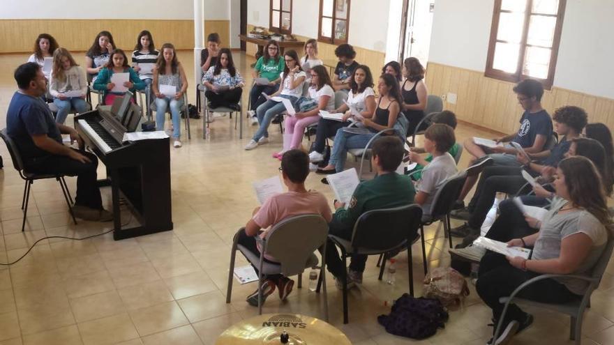 Sant Joan acoge un taller musical