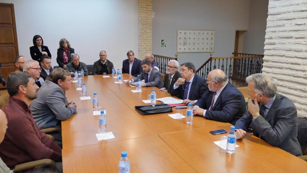 Visita del ministro de Agricultura a Alboraia.